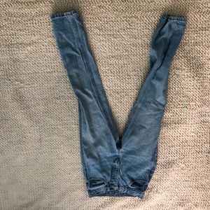 brandy melville light wash mom jeans